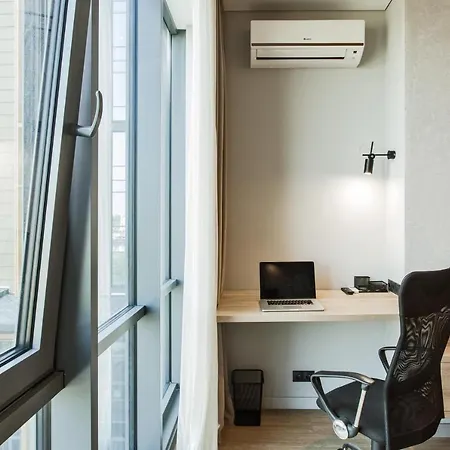 Luxury Apt Chkalov Tower - Free Gym Apartment *