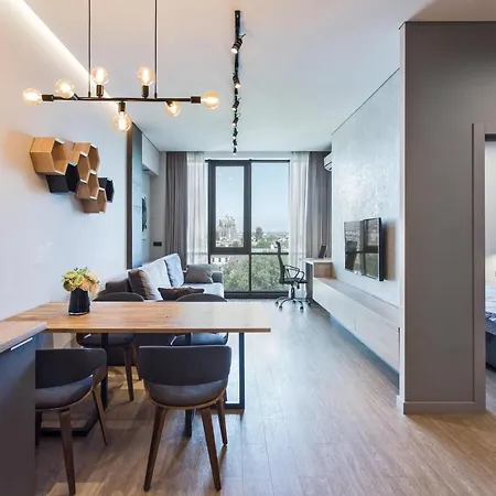 Luxury Apt Chkalov Tower - Free Gym *