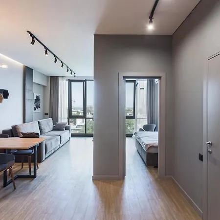 Apartment Luxury Apt Chkalov Tower - Free Gym