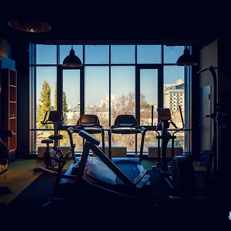 Luxury Apt Chkalov Tower - Free Gym